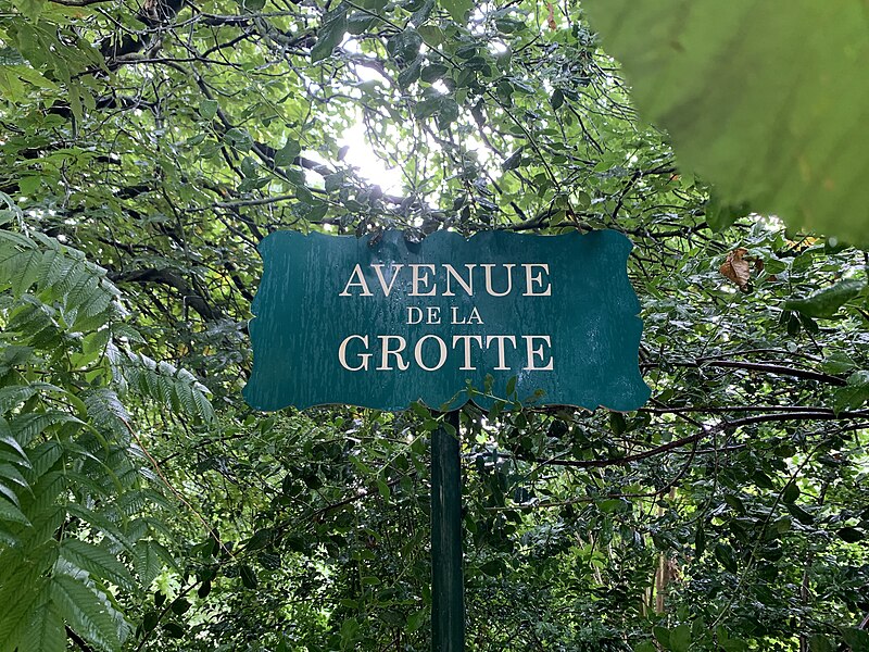 File:Plaque Avenue Grotte - Paris XIX (FR75) - 2021-07-26 - 2.jpg