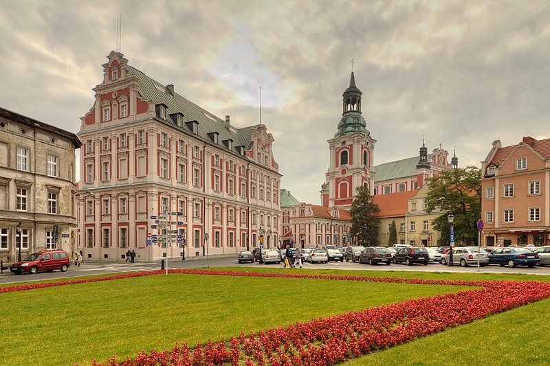 File:Poznan 10-2013 img11 Jesuit College.jpg