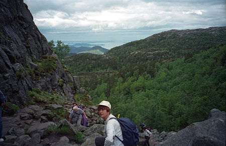 Droga na Preikestolen