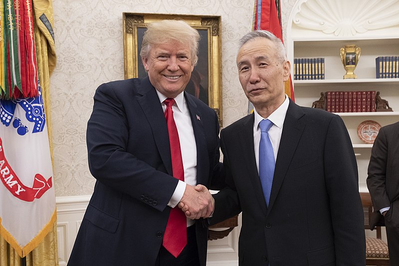 File:President Trump Talks Trade with the Vice Premier of the People’s Republic of China, Liu He, 2018 (27309127577).jpg