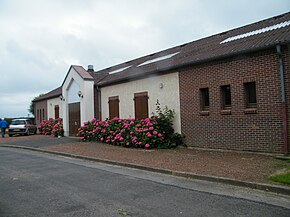 Prouville (Somme, Fr) salle communale.jpg