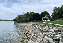 Niagara-on-the-Lake beach, 2021 Queen's Royal Park gazebo.jpg