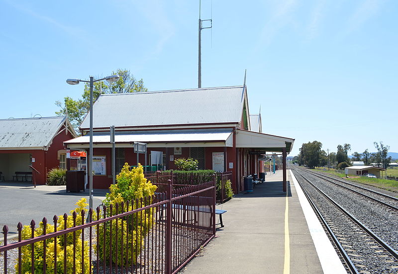 File:Quirindi Railway Station 004.JPG