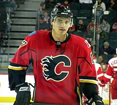 René avec le maillot des Flames lors de la saison 2009