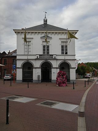 <span class="mw-page-title-main">Ruisbroek, Antwerp</span> Village in Flemish Region