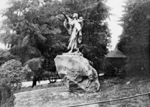 The statue c. 1912