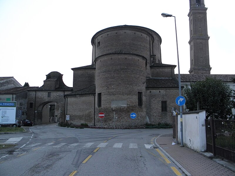 File:Sant'Antonino martire apse (Ficarolo).jpg