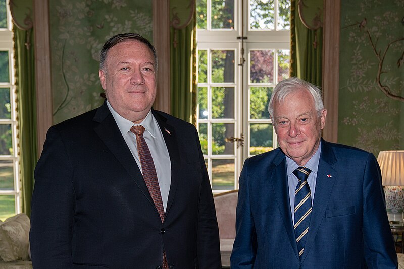 File:Secretary Pompeo Meets with Sir Chris Patten, Last UK Governor of Hong Kong (50137013668).jpg