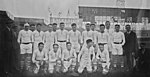 Taillantou, debout et 4e à droite, au stade de Colombes avec la Section paloise, le 7 octobre 1928.