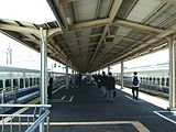 Bahnsteig für Shinkansen-Züge