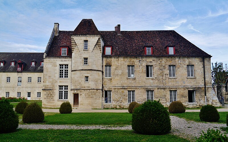 File:Soissons Abbaye Saint-Jean-des-Vignes Conservation.jpg