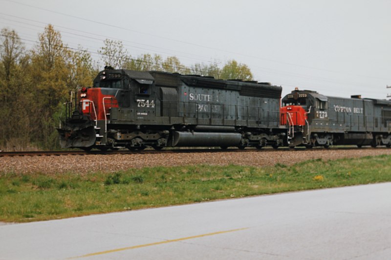 File:Southern Pacific SP 7544 (SD45-2) (10586200104).jpg