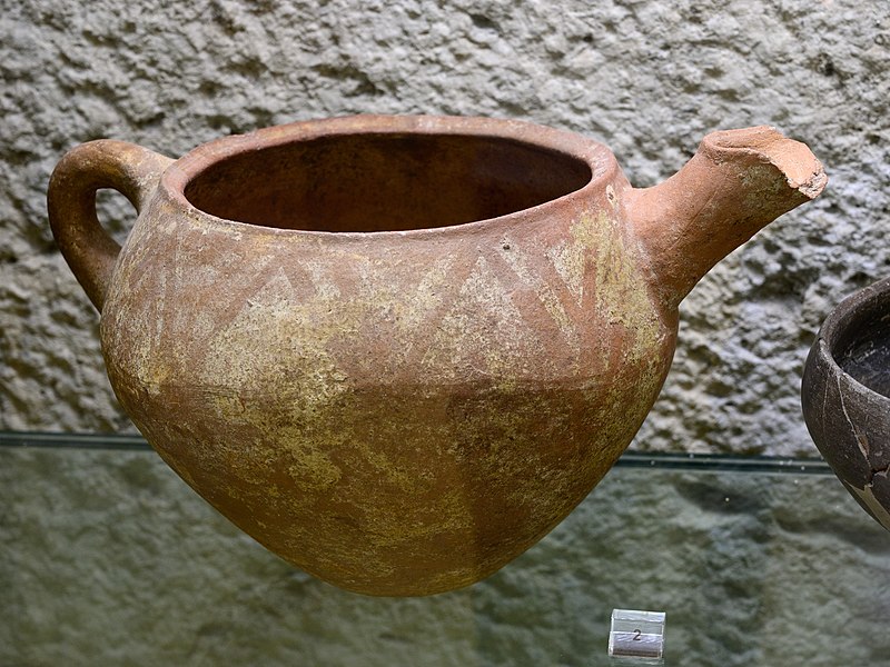 File:Spouted jar, 3000 to 1600 BC, AGMA, 225236.jpg