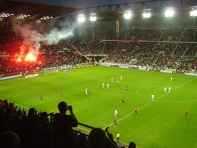 Vue intérieure du stade en 2007.