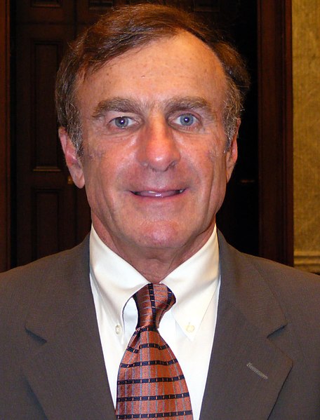 File:Stanley S. Fine (2007).jpg