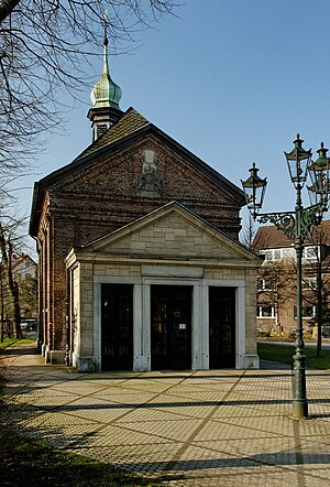 Stoffeler Kapelle in Duesseldorf-Bilk, von Norden.jpg