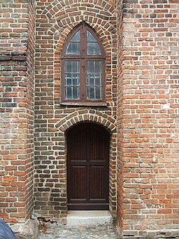 Stralsund, Katharinenkloster, Eingang vom Wirtschaftshof (2007-05-20)