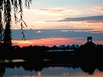 Миниатюра для Файл:Sunset over Chicago Botanic Garden 1 - Flickr - LaLina.jpg