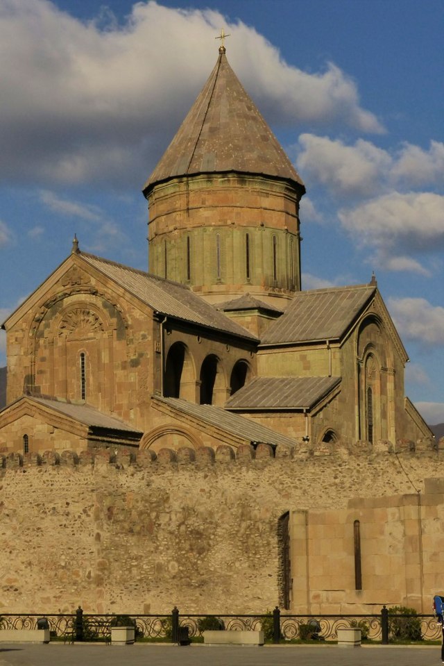 Svetitskhoveli Cathedral виноград