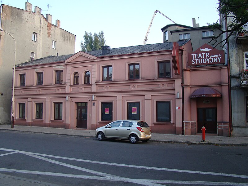 File:Teatr Studyjny w Łodzi (2).jpg