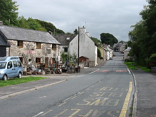 The A40 in Trecastle (geograph 5900051)