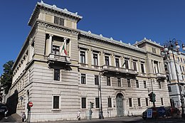 Trieste Palac Economo.jpg