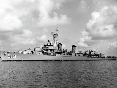 USS_Daly_(DD-519)