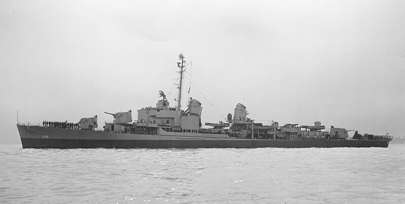 File:USS Lofberg (DD-759) off San Francisco on 3 May 1945 (19-N-83460).jpg