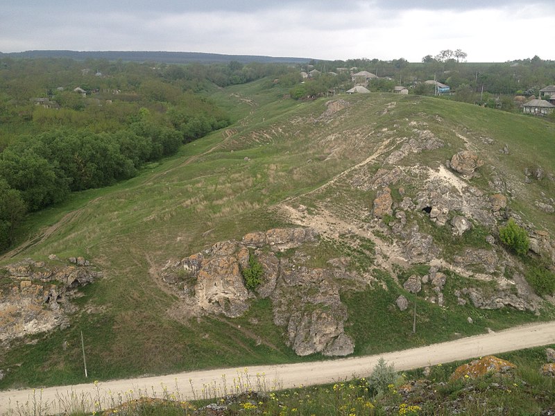 File:Unnamed Road, Buteşti, Moldova - panoramio (2).jpg