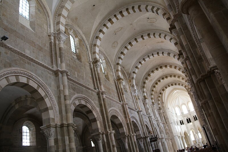 File:Vézelay 57.jpg