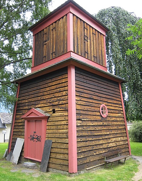 File:Vangen kyrkje støpul.jpg