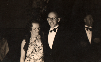 Violet McKenzie and husband Cecil McKenzie c1935 Violet McKenzie and husband Cecil McKenzie.png