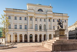 Staszic Palace, the seat of PAN, and Copernicus Monument Warszawa, ul. Nowy Swiat 72-74 20170517 003.jpg
