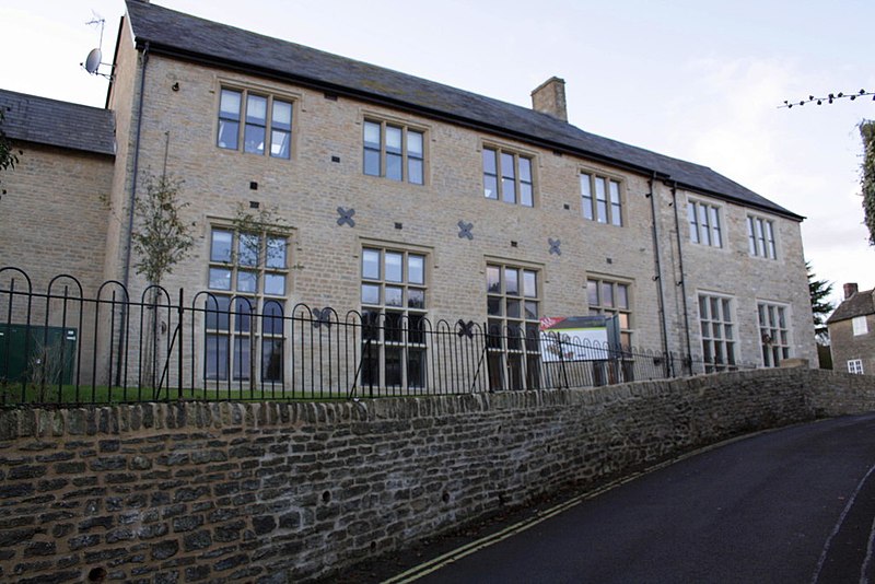 File:Westport Manor, Gastons Road, Malmesbury geograph-2733940-by-Roger-Templeman.jpg