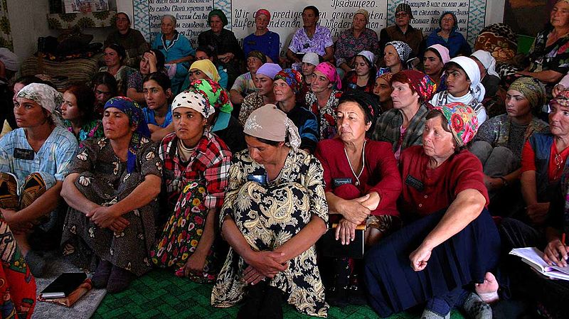 File:Women of Tajikistan.jpg