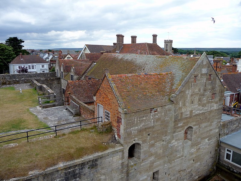 File:Yarmouth Castle, Isle of Wight - geograph.org.uk - 1720435.jpg