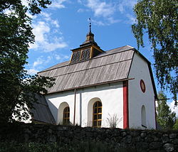 Ytterlännäs gamla kyrka 20090715 ext.jpg