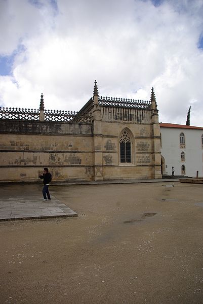 File:® BATALHA MOSTEIRO DE BATALHA CAPILLAS IMPERFECTAS - panoramio.jpg