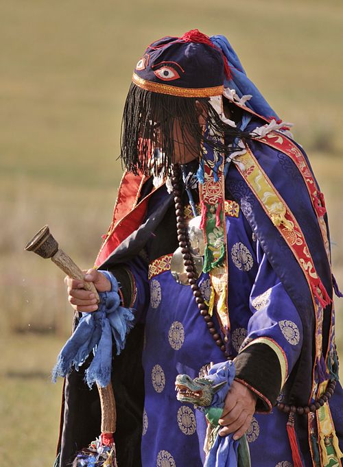 Budazhap Shiretorov (Будажап Цыреторов), the head shaman of the religious community Altan Serge (Алтан Сэргэ) in Buryatia