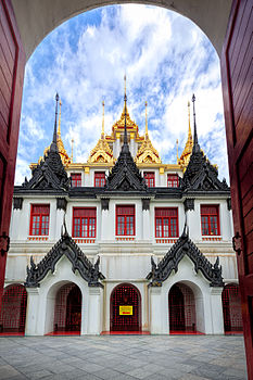 Loha Prasat ("Metal Palace"), Wat Ratchanatdaram, Bangkok Foto: BerryJ Licenza: CC-BY-SA-4.0