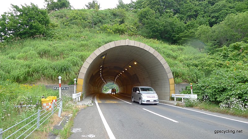File:木巻トンネル - panoramio.jpg