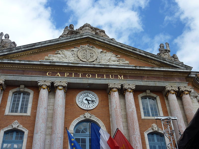 File:041 Toulouse Capitole détail de la façade.JPG