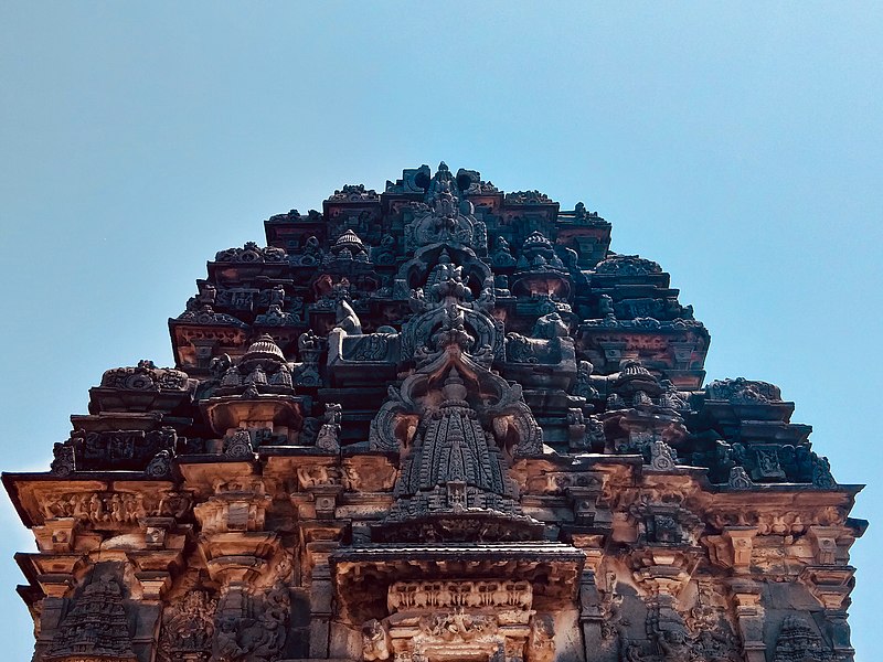 File:11th century Kasivisvesvara temple, Lakkundi, Karnataka India - 79.jpg