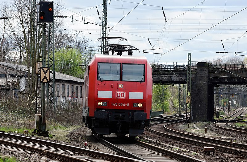 File:145 004-8 Köln-Kalk Nord 2016-04-02-02.JPG