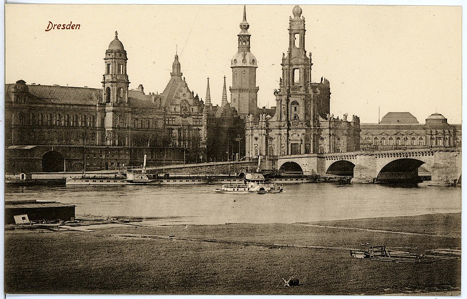Dresden; Hofkirche, Schloß, Augustusbrücke, Elbe mit Dampfern, Brück & Sohn Kunstverlag Meißen, 1915, Nummer 18901