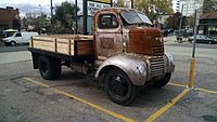 1947 GMC FF250 series cabover truck side view.jpg