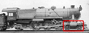 The leading wheels (boxed) on a 4-6-2 locomotive 462leading flip2.jpg