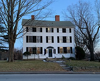 <span class="mw-page-title-main">51 East Main Street (Yarmouth, Maine)</span> Historic house in Maine, United States