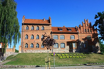 Gevel van het kasteel vanuit het zuidoosten