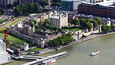 Tập_tin:Aerial_Tower_of_London.jpg